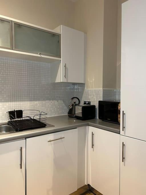Central Birmingham City Apartment -Smart Tv - Free Parking Onsite Dış mekan fotoğraf